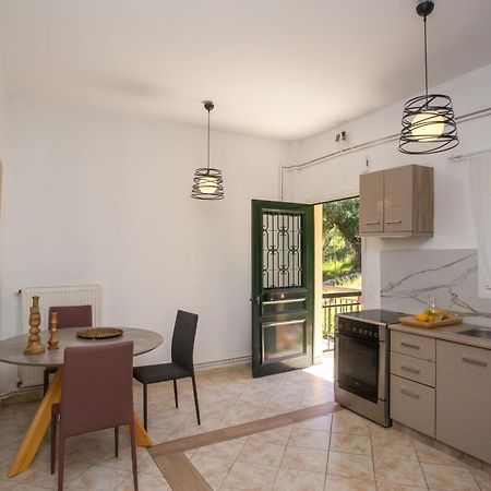 Apartamento Ionian Kaizer Boutique Achílleion Exterior foto