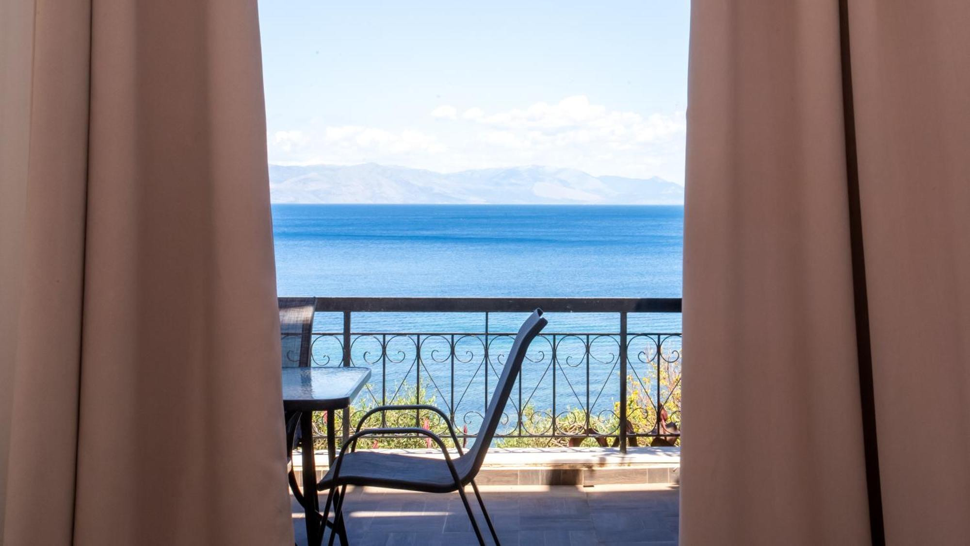 Apartamento Ionian Kaizer Boutique Achílleion Exterior foto