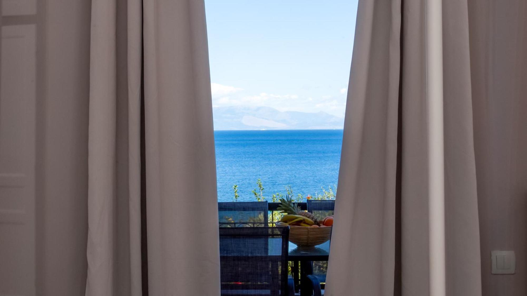 Apartamento Ionian Kaizer Boutique Achílleion Exterior foto